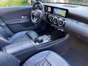 MERCEDES-BENZ A 180d BUSINESS EXTRA AUT. (TETTO APRIBILE)