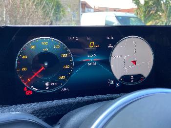 MERCEDES-BENZ A 180d BUSINESS EXTRA AUT. (TETTO APRIBILE)