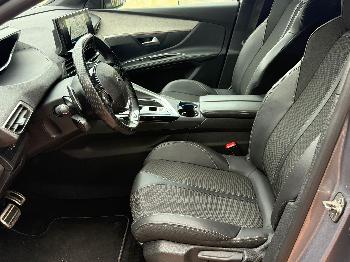 PEUGEOT 5008 BlueHDI 130cv EAT8 GT